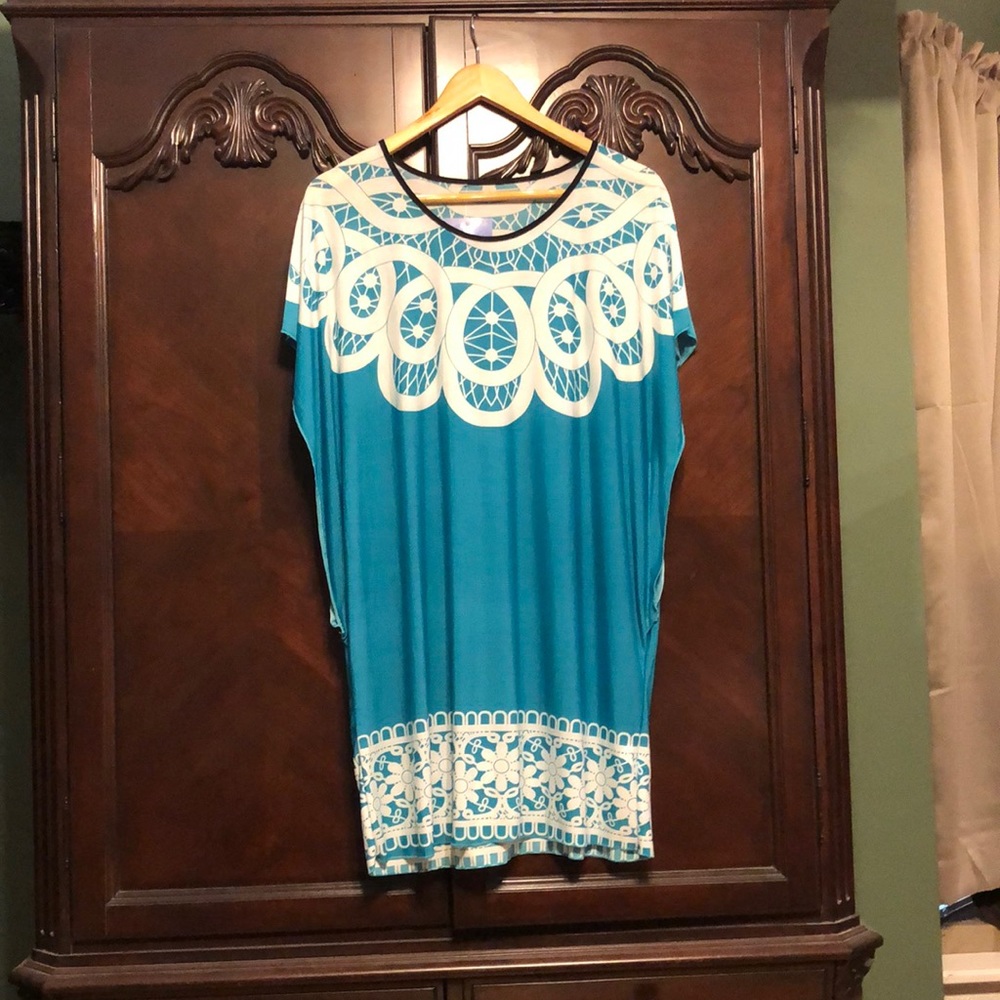 Batwing tunic or swimsuit cover up